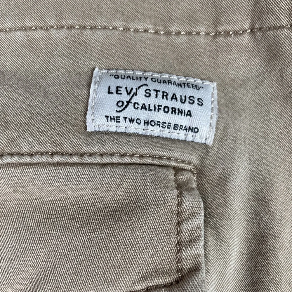 Levis XX Cargo Pants‎ Slim Fit Mens Khaki Tan W38 L32( measures 38 x 29)